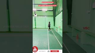 How to do toss perfectly shot badminton vasanthbadmintoncoach beginners [upl. by Arlana]