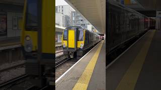 South Western Railway 458420 amp 458422 departing Twickenham [upl. by Nolyarb]