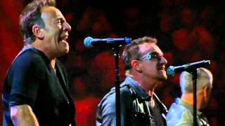 U2 amp Bruce Springsteen  I Still Havent Found What Im Looking For live at Madison Square Garden [upl. by Avika537]