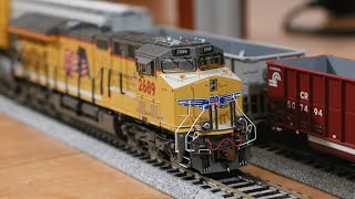 ScaleTrains Union Pacific HO Scale ET44AH Unboxing [upl. by Nerac]