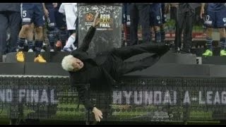 Frank Lowy FALLS Off The Stage During The 2015 ALeague Trophy Presentation  VIDEO [upl. by Orling]