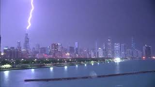 Lightning strikes Willis Tower in Downtown Chicago [upl. by Merola]