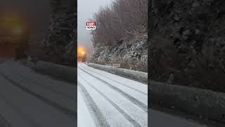 Dëbora zbardh zonat malore në aksin BogëTheth këshillohet përdorimi i gomave dimërore [upl. by Atikram]