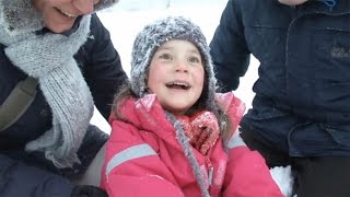 Weihnachtsschnee im Erzgebirge Da leuchten Kinderaugen [upl. by Gauntlett]