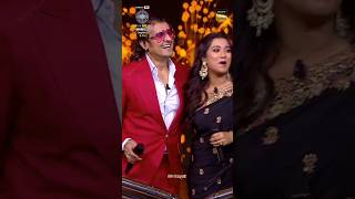 Shreya amp Sonu First Time Perform quotjodi tare nai chini goquot Rabindra Sangeet For Amitabh Bachchan kbc [upl. by Ranson]