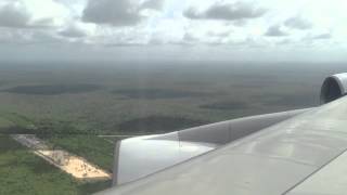 Landing in Cancún  Pullmantur Air 747400 [upl. by Pestana]