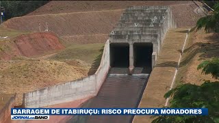 MG Comunidades vizinhas a mineradoras estão em alerta [upl. by Damien398]