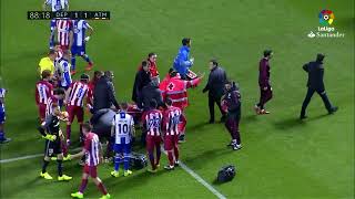 Fernando Torres da el susto en Riazor [upl. by Lenhard]