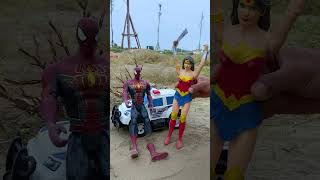 WONDER WOMAN tests SPIDERMANs leg  Marvel Toys [upl. by Bernard]