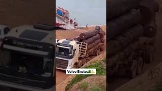 😲Volvo truck [upl. by Agnizn]