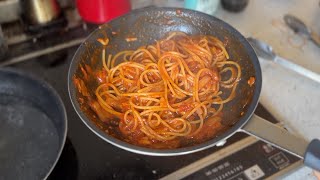 Honest mistake  Spaghetti all’Amatriciana senza formaggio [upl. by Cheney]