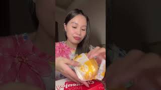 Ăn Chu chi bii rồi tâm sự chút nhỉ😆mukbang foodreview jollibee [upl. by Bartel]