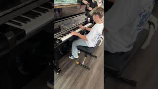 Je joue une musique italienne a la gare pianiste piano italien pianocover music [upl. by Lemra556]