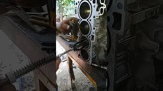 rectificando un block de kia sorento 2014 [upl. by Nosreg924]