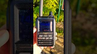 Yaesu FT5D Test wyświetlacza w pełnym słońcu [upl. by Eiahpets808]