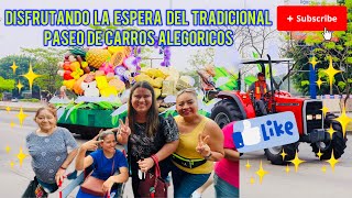 Disfrutando la espera del tradicional paseo de Carros Alegóricos en Villahermosa Tabasco 🌺🌺🌺🌺 [upl. by Yreneh269]