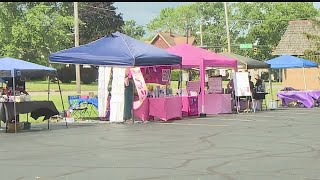 Warren community shops small at seasonal market [upl. by Haggi396]