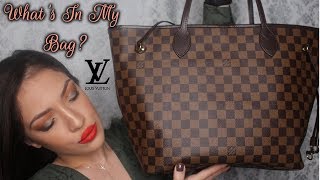 ♡ Whats In My Louis Vuitton Neverfull MM 2017 ♡ [upl. by Nnaid758]