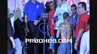 Weight in Pesaje Oficial Wilfredo Vazquez vs Marvin Sonsona en Bayamón Puerto Rico prboxeacom [upl. by Eisteb]