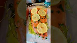 SALMONE AL FORNO CON LE PATATE🥔🐟 vitamin omega3 cookingtime rome italy fypシ゚ [upl. by Asylem]