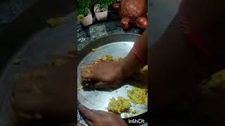 Makai ka paratha [upl. by Llednav]