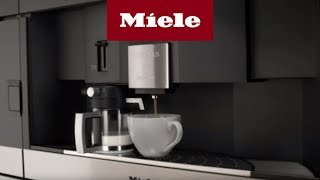 EinbauKaffeevollautomat Cappuccinatore für perfekten Milchschaum  Miele [upl. by Darooge]