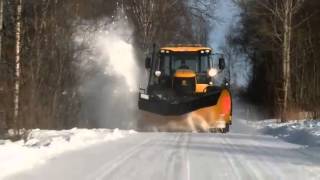 JCB Fastrac mit dem Schneepflug unterwegs Produktvideo  LandtechnikTV [upl. by Tybie612]