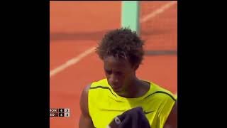 Roland Garros 2009 QF  Federer Monfils Preview [upl. by Emmye]