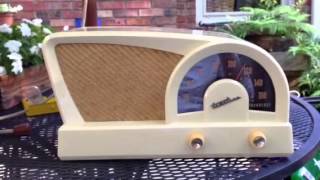 Truetone Boomerang Vintage Radio [upl. by Nealey619]