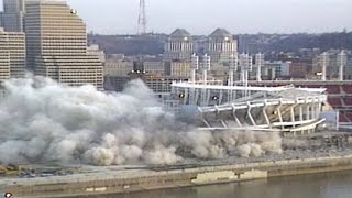 Cinergy Field implosion on Dec 29 2002 [upl. by Dhumma]