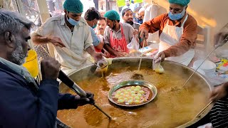 Breakfast Rush at USTAD MOTA CHANAY WALA  Speedy Guys Serving Anda Chana  Lahori Chole Street Food [upl. by Etak]