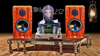 McIntosh MA252 integrated amplifier first hybrid integrated amplifier worldfamous American company [upl. by Ikkela314]