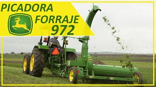 PICADORA DE FORRAJE 972 JOHN DEERE EN ESPAÑOL CHOPER [upl. by Emyle137]