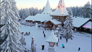 Village du Père Noël à Rovaniemi en Laponie vu du ciel vidéo de voyage sur la Finlande [upl. by Lindly]