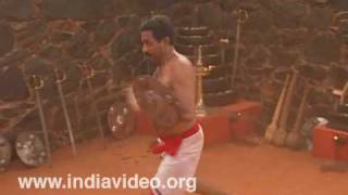 Urumi spring sword Kalarippayattu Martial arts India [upl. by Mufinella433]