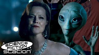 Sigourney Weaver vs Paul The Alien  Paul 2011  Science Fiction Station [upl. by Gapin]