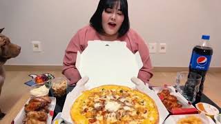 Mukban Yang Soo bin eating pizza and fried chicken [upl. by Hurst]