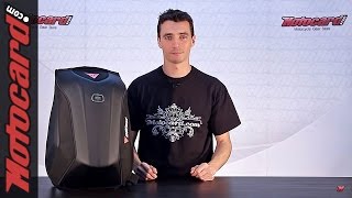 Dainese DMach análisis de la mochila en Motocardcom [upl. by Cornwell]