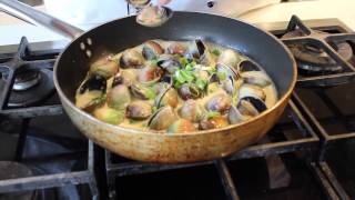 How to cook NZ Clams [upl. by Nwahshar]