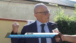 ✅ BELLIZZI RAGAZZI SI DENUDANO PER STRADA E LANCIANO PIETRESUD TV 114 [upl. by Tris754]