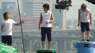 fancam 100602 Sungmin Yesung Leeteuk dance Bonamana on dais  Dream team Recording [upl. by Terrene]