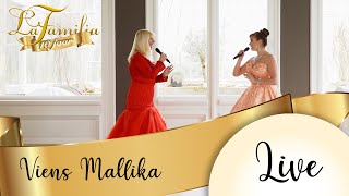 Het Bloemenduet  Viens Mallika uit de opera Lakmé van Léo Delibes  door La familia [upl. by Adabelle]