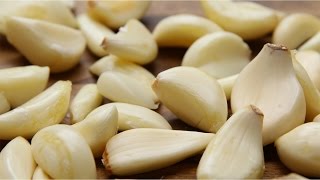 The Easiest Way To Peel Garlic [upl. by Anerda]