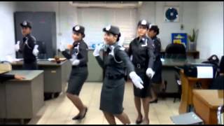 Thai Lady Police Cop Relax Dance Cover Korean Style [upl. by Oiciruam]