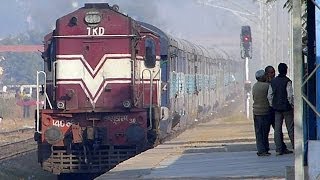 15036 Uttarakhand Sampark Kranti Express [upl. by Robers]