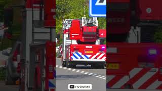 Nachtsirene Autoladder Brandweer Goes met spoed naar een afhijsing ytshorts brandweer zeeland [upl. by Onitsuj]