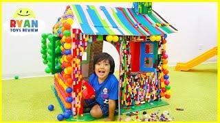 Pretend Play Lego and Color Balls PlayHouse Box Fort with Ryan ToysReview [upl. by Jacobah]