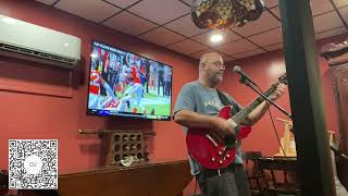 The thunder rolls  Live Garth Brooks cover at Cherished Pub in Portland [upl. by Mairhpe134]