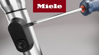 Hoe vervang ik de drukknop op de telescopische buis van mijn Miele stofzuiger  Miele [upl. by Ysteb]