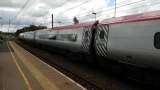 HD Virgin Pendolino 390112 Virgin Star passing Euxton Balshaw Lane on 9S55 572016 [upl. by Ecad555]